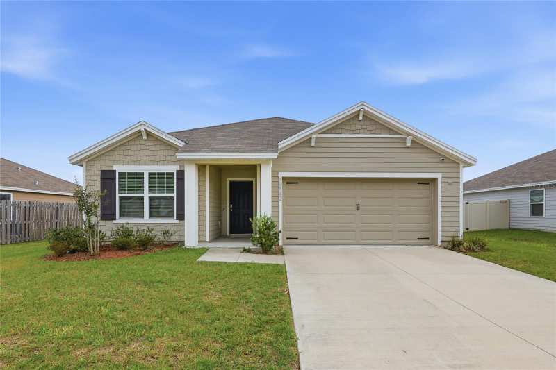 3 bedroom Single Family Residence at 19142 NW 164th Road, Oak Ridge At High Spgs Ph IV Pb 37 Pg 73, High Springs — photo 1
