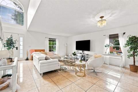 275 Chadworth Drive, Kissimmee FL - photo 6 of 52