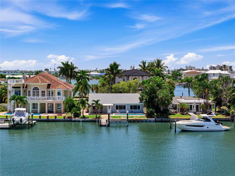 3 bedroom Single Family Residence at 16458 Redington Drive, Redington Beach Homes 5th Add, Redington Beach — photo 3