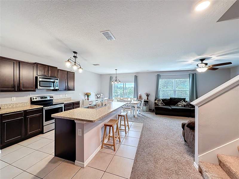 5 bedroom Single Family Residence at 3689 Maidencain Street, Sawgrass Bay Ph 2A, Clermont — photo 4