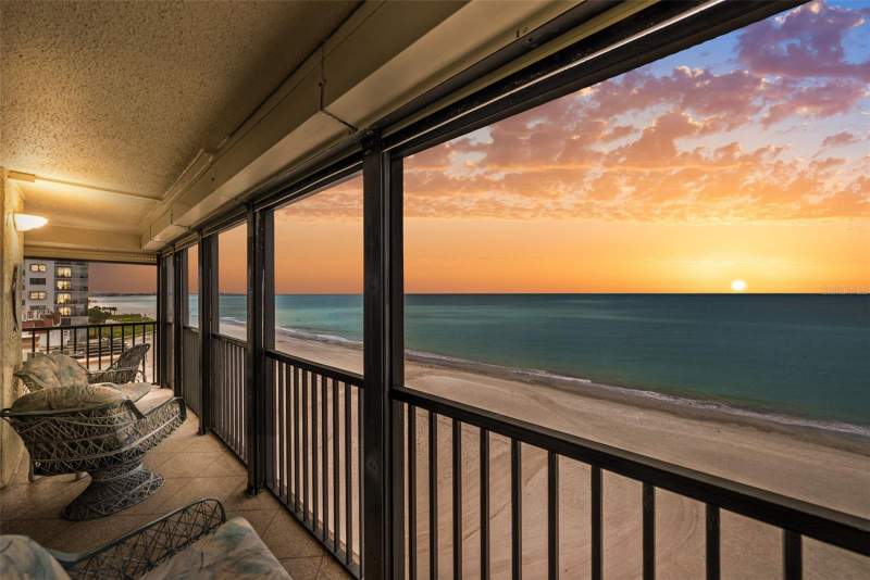 Shores Of Madeira Condo