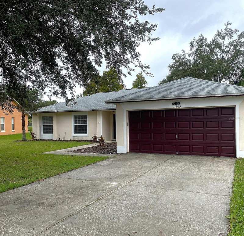 4 bedroom Single Family Residence at 11705 Chapelle Court, Spring Valley Ph Vii Sub, Clermont — photo 1
