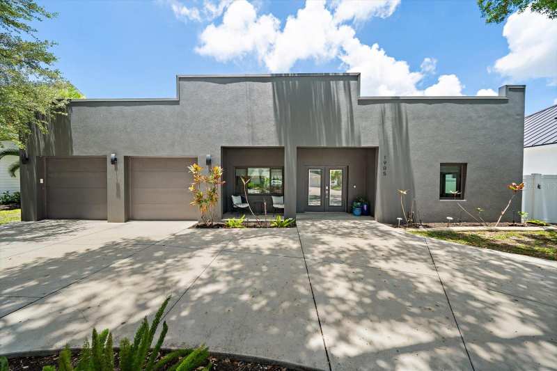 3 bedroom Single Family Residence at 1905 Tulip Drive, Hartland Park, Sarasota — photo 1