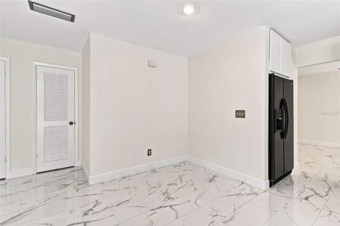 7233 Woodbrook Drive, Tampa FL - photo 20 of 57