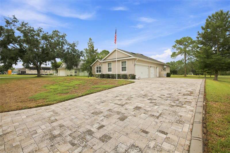 3 bedroom Single Family Residence at 555 Dowling Circle, Lakes Lady Lake, Lady Lake — photo 2
