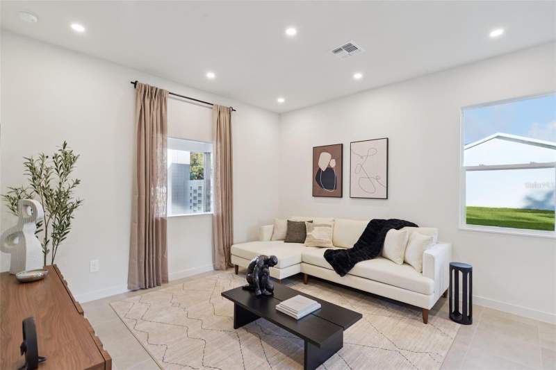 3 bedroom Single Family Residence at 371 Skyfield Ct, Boulevard Oaks Of Lady Lake, Lady Lake — photo 3
