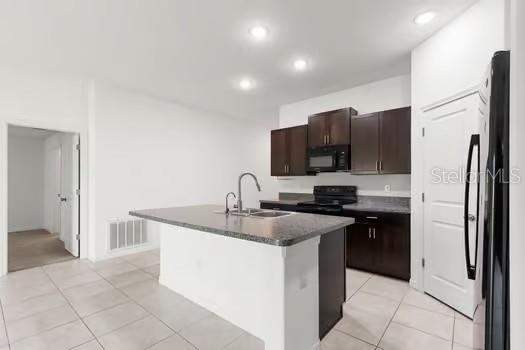 3 bedroom Single Family Residence at 11207 Sage Canyon Drive, Ventana Grvs Ph 1, Riverview — photo 5
