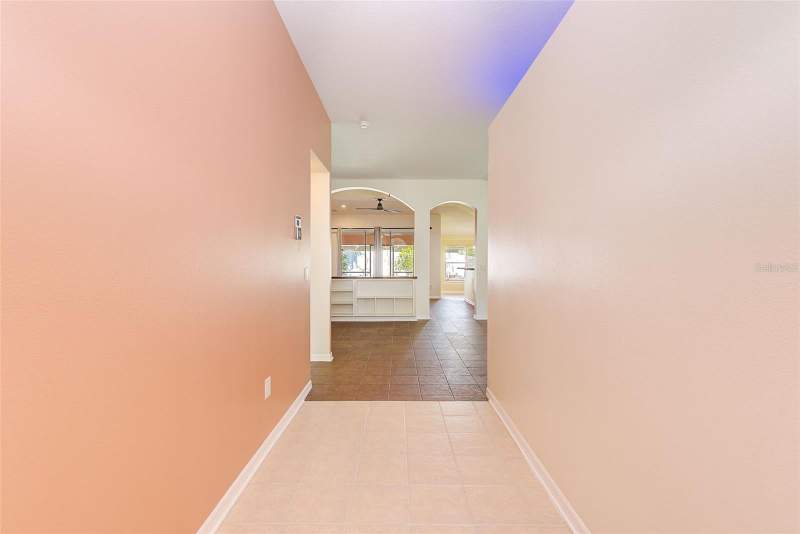 4 bedroom Single Family Residence at 422 Down Pine Drive, Kingsway Ph 2, Seffner — photo 4