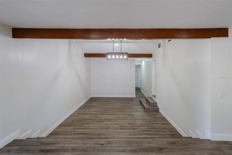 5 bedroom Single Family Residence at 599 Carolina Avenue, Blounts N S 05, Fort Myers — photo 4