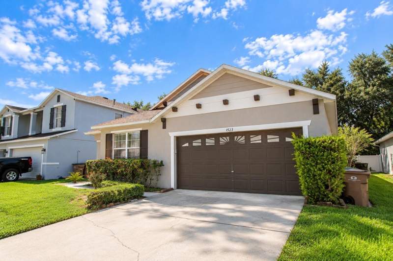 4 bedroom Single Family Residence at 1523 Blue Horizon Drive, Sunrise Lakes Ph III Sub, Clermont — photo 3