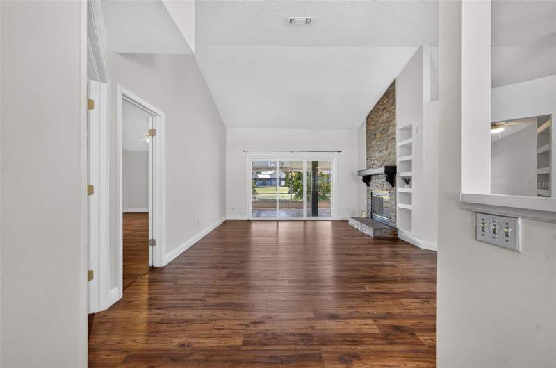 3 bedroom Single Family Residence at 2925 Eagle Lake Drive, Eagles Landing At Hunters Creek, Orlando — photo 5