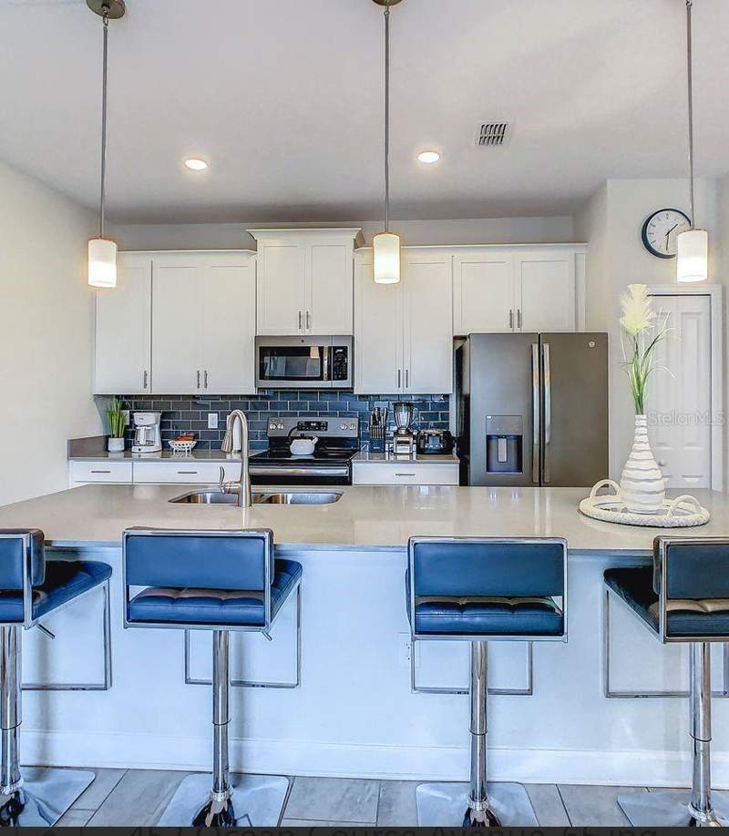 4 bedroom Townhouse at 452 OCEAN COURSE AVENUE, STONEYBROOK SOUTH NORTH PRCL PH 1, DAVENPORT — photo 4