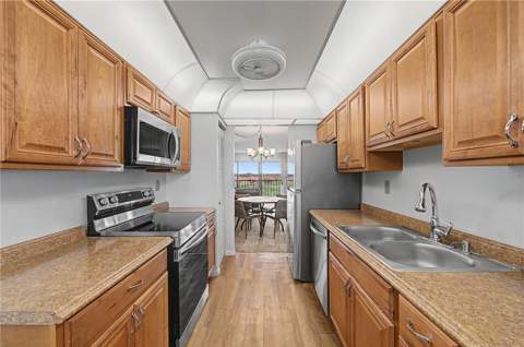 3300 Cove Cay Drive #7D, Clearwater FL - photo 7 of 49