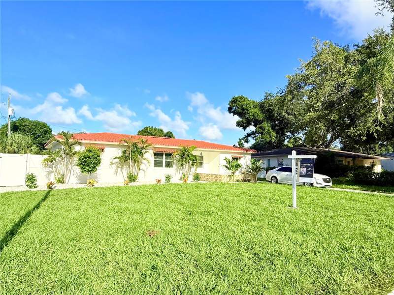 3 bedroom Single Family Residence at 1500 77th Street, Jungle Country Club 4th Add, St Petersburg — photo 5