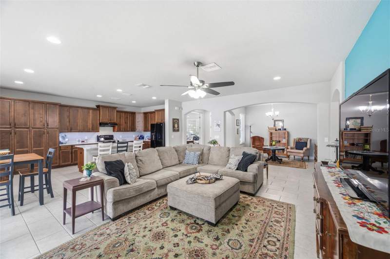 3 bedroom Single Family Residence at 123 N Florida Avenue, Sunset Hills 1st Add, Tarpon Springs — photo 3