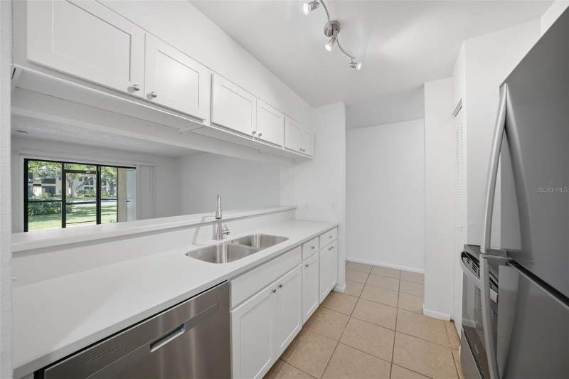 3 bedroom Condominium at 3001 58th Avenue #1005, Arbor Grove Condo, St Petersburg — photo 4