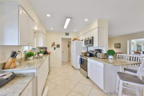 1520 Danbury Drive, Sun City Center FL - photo 11 of 51