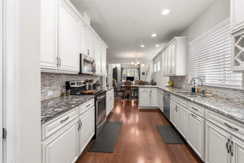 4 bedroom Single Family Residence at 8317 SW 78th Lane, Longleaf Unit 4 Ph 7, Gainesville — photo 2