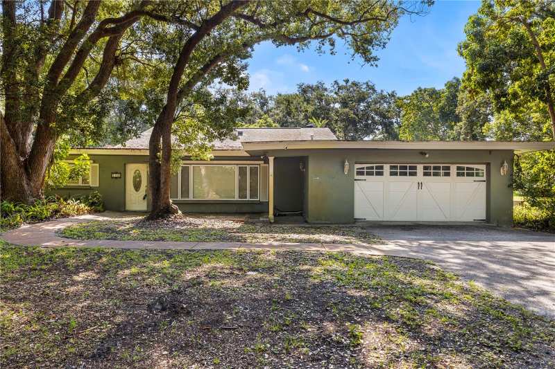 6 bedroom Single Family Residence at 2162 Long Bow Lane, Studley-Hills Sub, Clearwater — photo 1