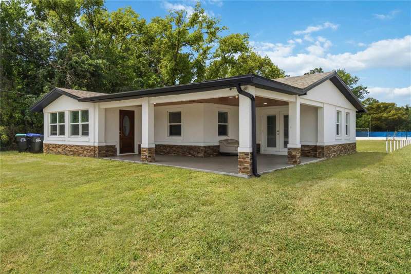 4116 S GOLDENROD ROAD home for sale in Los Terranos