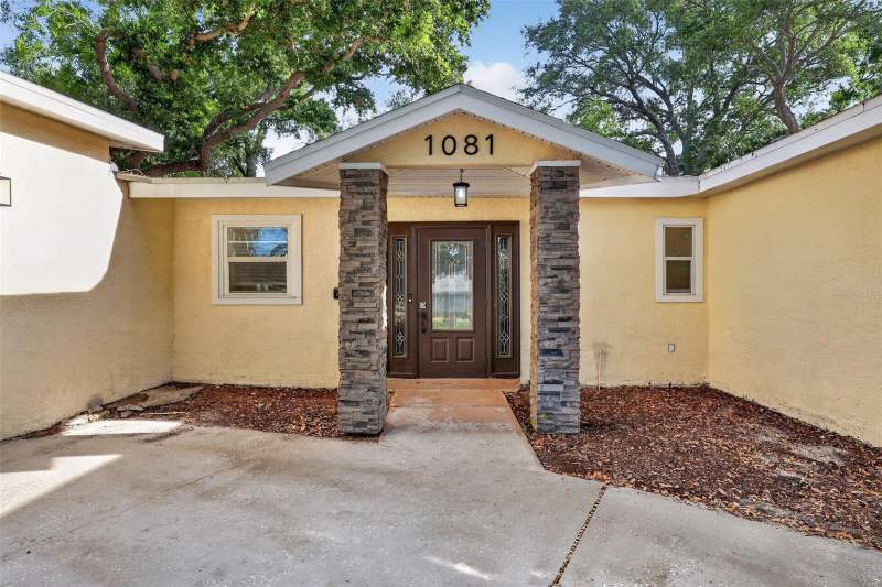 4 bedroom Single Family Residence at 1081 55TH TERRACE, CATALINA GARDENS, ST PETERSBURG — photo 2