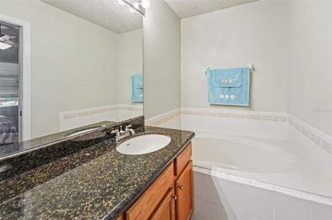 609 Vallance Way, St Petersburg FL - photo 17 of 30