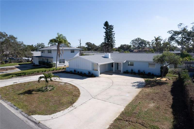 3 bedroom Single Family Residence at 1897 Dolphin Boulevard, Pasadena Golf Club Estates Sec 5, St Petersburg — photo 4