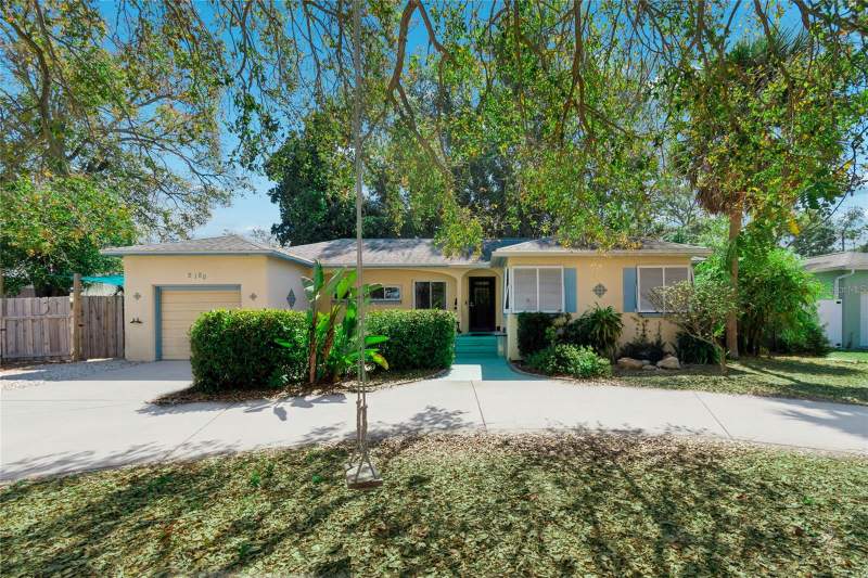 4 bedroom Single Family Residence at 2120 Coronada Way, Lakewood Estates Sec C, St Petersburg — photo 4