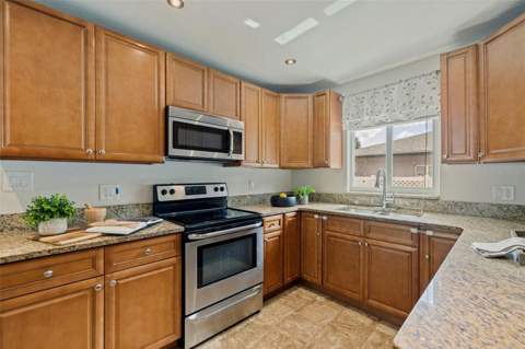 1825 Cleveland Street, Clearwater FL - photo 15 of 36