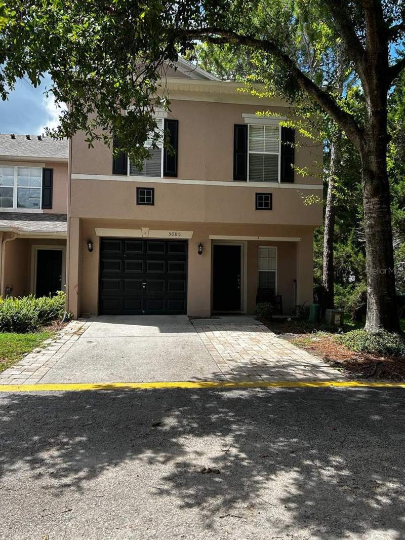 5085 KINGSCREST LANE home for sale in Ashford Park Townhomes