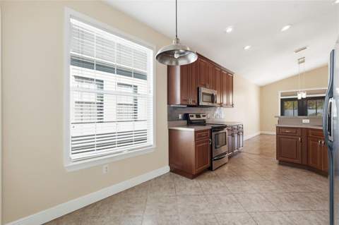 37438 Picketts Mill Avenue, Zephyrhills FL - photo 17 of 65