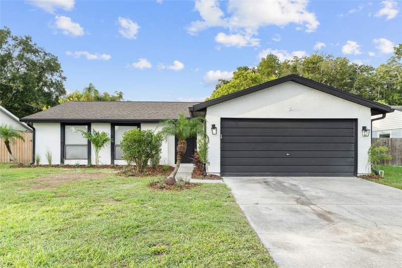 4 bedroom Single Family Residence at 5308 Black Pine Drive, Country Run Unit 1, Tampa — photo 2