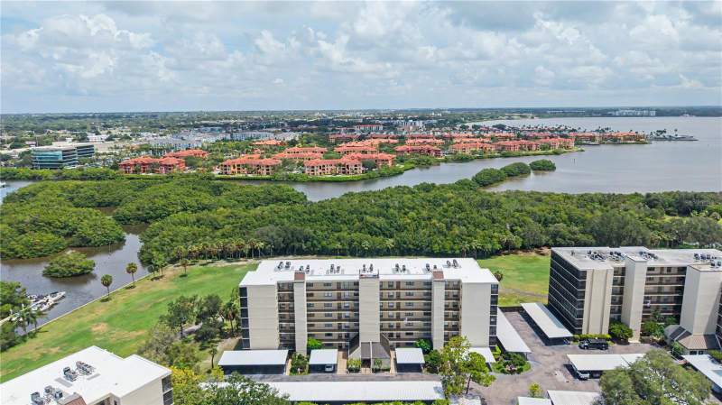 2 bedroom Condominium at 3300 Cove Cay Drive #7D, Cove Cay Village IV, Clearwater — photo 3