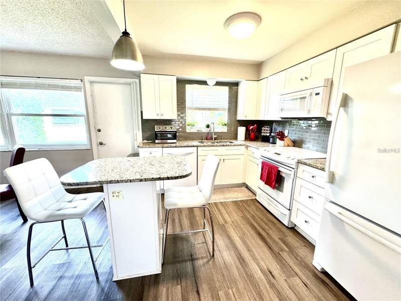 1 bedroom Condominium at 6997 Versailles #n/a, Vendome Village, Pinellas Park — photo 5