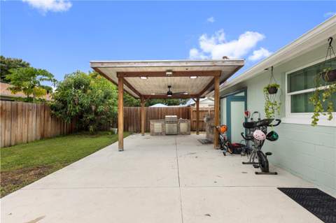 10112 Enchanted Oaks Court, Tampa FL - photo 21 of 36