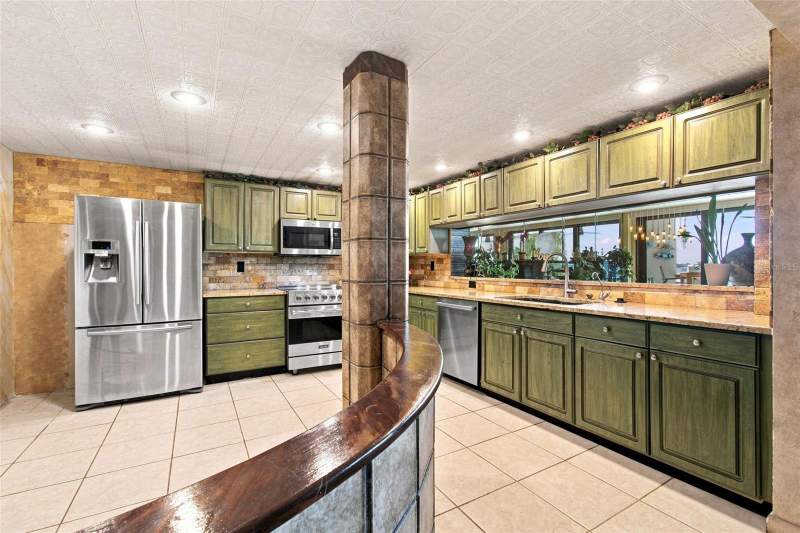 2 bedroom Condominium at 5700 Mariner Street #204W, 5700 Mariner Condo Apart, Tampa — photo 4
