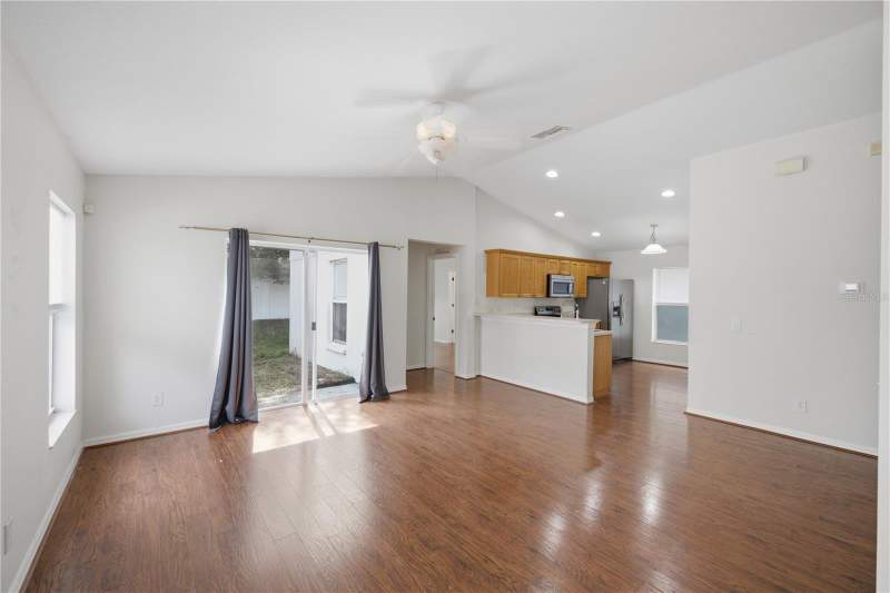 3 bedroom Single Family Residence at 11426 Bay Gardens Loop, Rivercrest Ph 2 Prcl K An, Riverview — photo 3