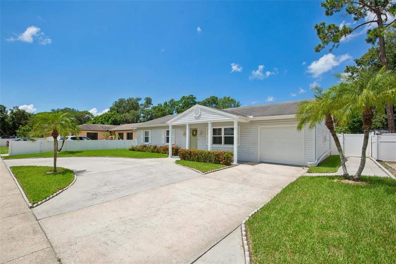 3 bedroom Single Family Residence at 6424 Eldorado Drive, Townn Country Park Un 16, Tampa — photo 2