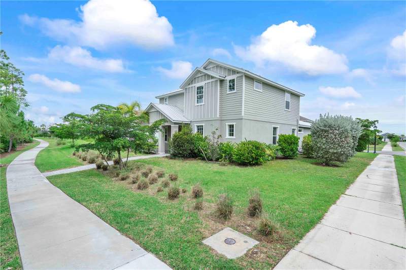 5 bedroom Single Family Residence at 42227 Hammock Lane, Babcock Ranch Community Ph 1A, Punta Gorda — photo 2