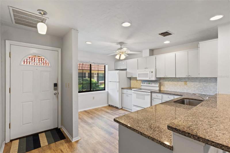 2 bedroom Villa at 19029 US Highway 19 Highway #24C, Imperial Cove 12, Clearwater — photo 4