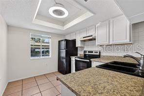 219 Palmetto Court #219, Oldsmar FL - photo 6 of 13