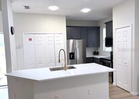 1282 S Beach Circle, Kissimmee FL - photo 7 of 55