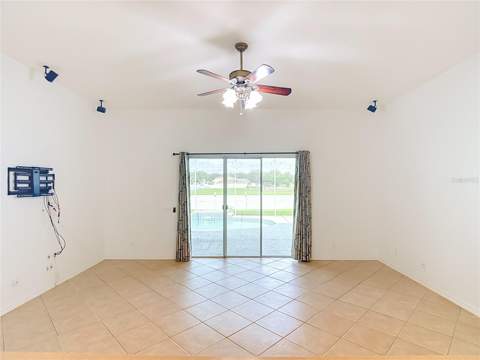 220 Ronja Lane, Valrico FL - photo 16 of 95
