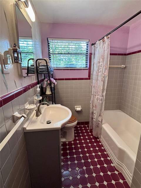 3137 NW 6th Street, Gainesville FL - photo 6 of 6