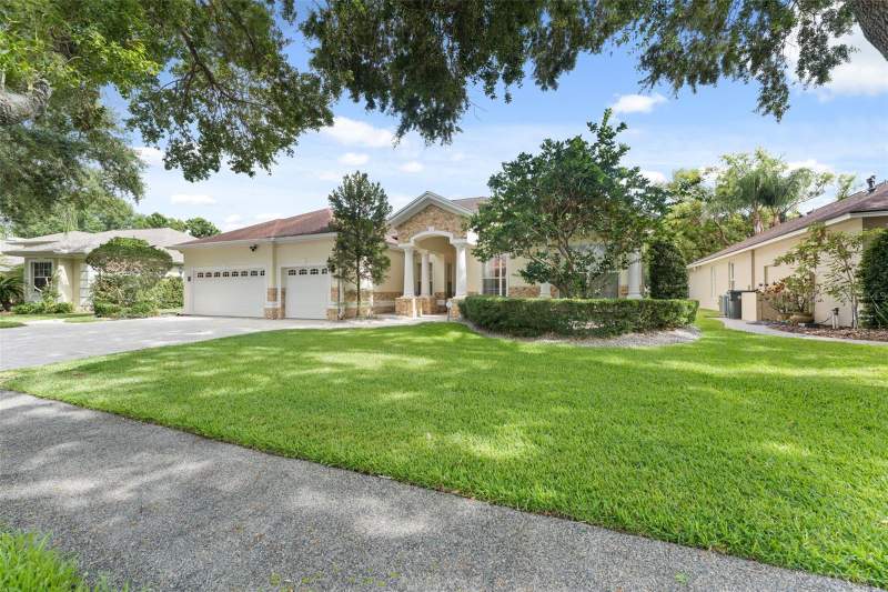 4 bedroom Single Family Residence at 10310 Carroll Cove Place, Lake Carroll Cove, Tampa — photo 2
