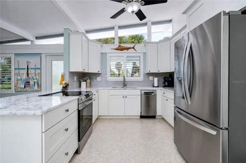 1429 Lemon Bay Drive, Englewood FL - photo 9 of 53