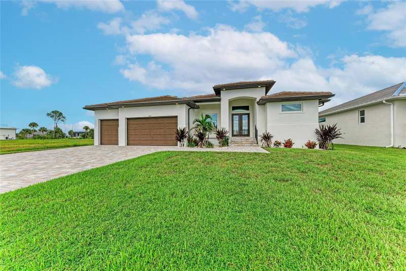 3 bedroom Single Family Residence at 241 Rotonda Boulevard, Rotonda West Pine Valley, Rotonda West — photo 1