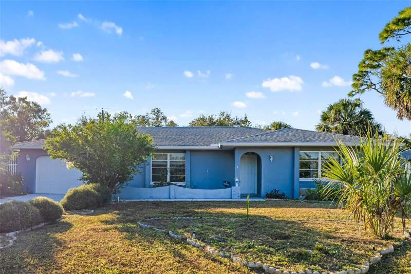 2 bedroom Single Family Residence at 4393 Durant Street, Port Charlotte, Port Charlotte — photo 3