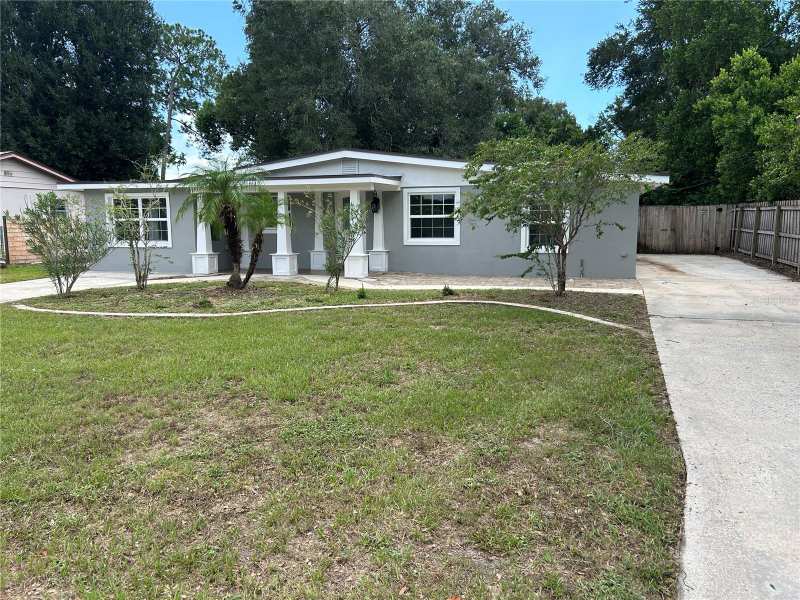 3 bedroom Single Family Residence at 104 E Gardenia Drive, Orange City Hills Inc Sec A, Orange City — photo 1