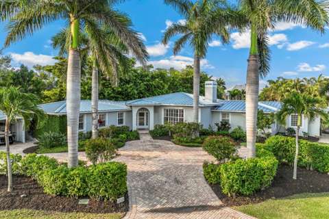 252 Waterways Avenue, waterfront for sale in Boca Grande